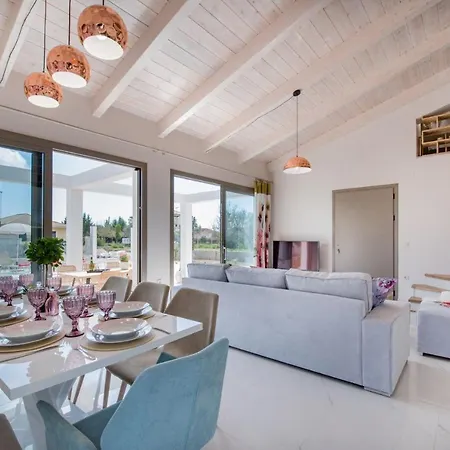 Zante Prime Heated Pool Villa *