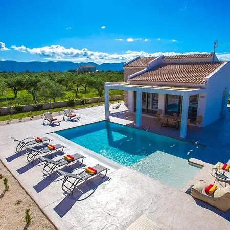 Villa Zante Prime Heated Pool Plános