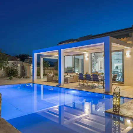 Zante Prime Heated Pool Villa Plános