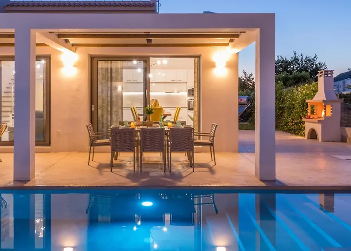 Zante Prime Heated Pool *