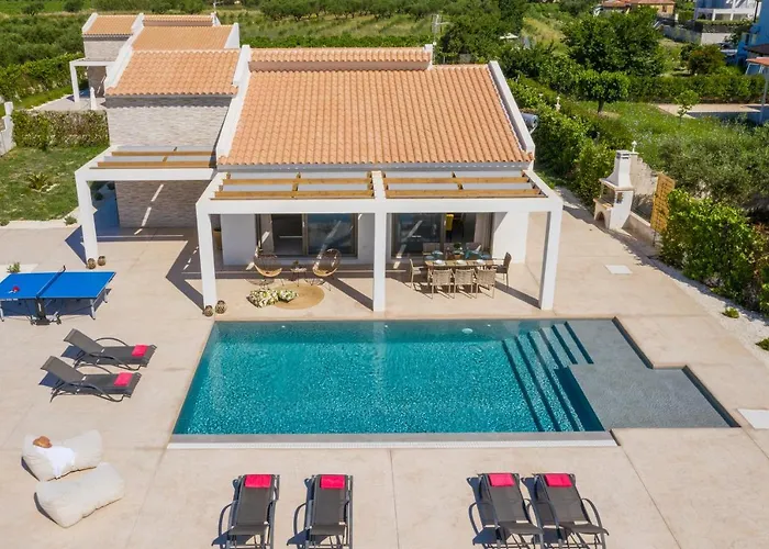 Zante Prime Heated Pool Plános