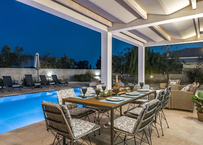 Zante Prime Heated Pool Villa *