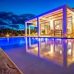 Zante Prime Heated Pool