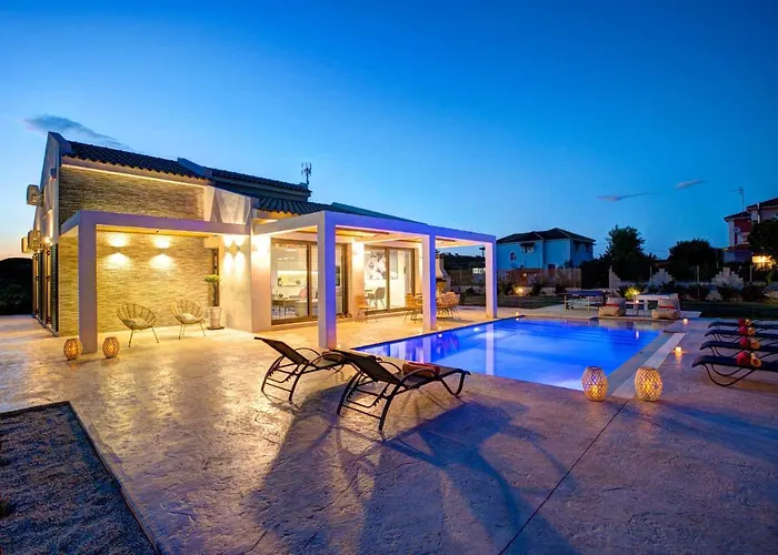 Zante Prime Heated Pool Villa *