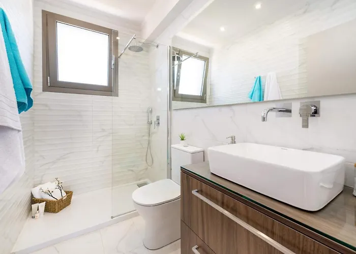 Zante Prime Heated Pool Villa *